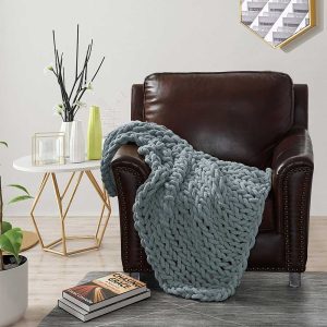 Chenille Knitted Throw – Seaside